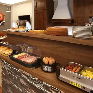 2* Bed & Breakfast J24